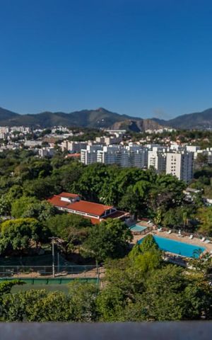 Apartamento à venda com 177m², 4 quartos e 1 vaga Apartamento à venda com 177m², 4 quartos e 1 vagaVista da Área Externa