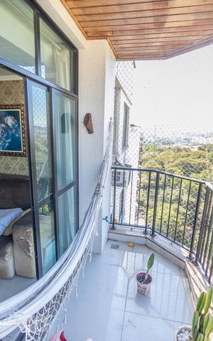 Apartamento à venda com 177m², 4 quartos e 1 vaga Apartamento à venda com 177m², 4 quartos e 1 vagaVaranda da Sala 1