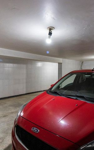 Casa à venda com 245m², 6 quartos e 3 vagasGaragem
