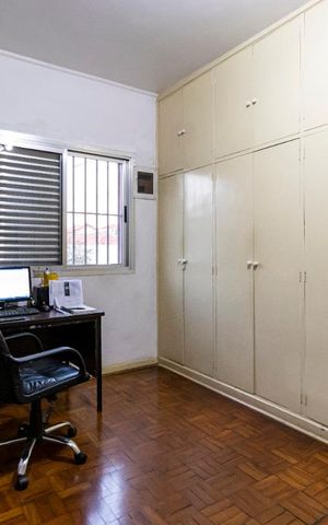 Casa à venda com 245m², 6 quartos e 3 vagasQuarto 2