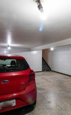 Casa à venda com 245m², 6 quartos e 3 vagasGaragem