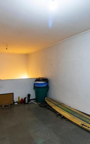 Casa à venda com 245m², 6 quartos e 3 vagasEdícula - Sala