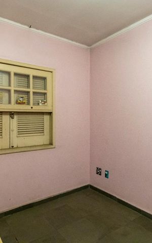 Casa à venda com 245m², 6 quartos e 3 vagasEdícula - Quarto 5