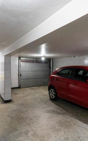 Casa à venda com 245m², 6 quartos e 3 vagasGaragem