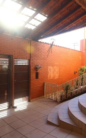 Casa para alugar com 210m², 5 quartos e 7 vagasEntrada Social