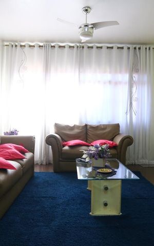 Casa para alugar com 210m², 5 quartos e 7 vagasSala