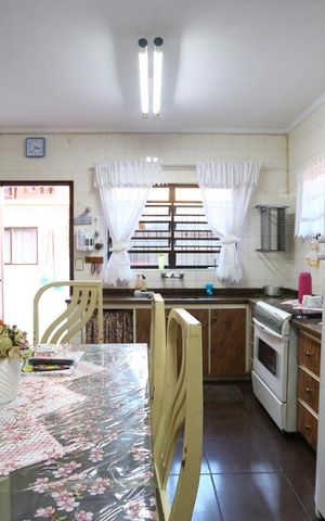 Casa para alugar com 210m², 5 quartos e 7 vagasCozinha