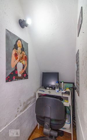 Casa à venda com 143m², 2 quartos e 2 vagas Casa à venda com 143m², 2 quartos e 2 vagasSala
