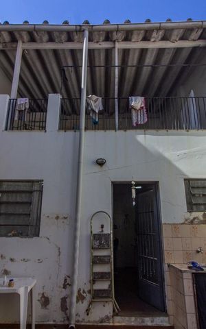 Casa à venda com 143m², 2 quartos e 2 vagas Casa à venda com 143m², 2 quartos e 2 vagasEdícula