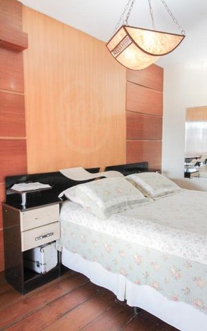 Casa à venda com 194m², 3 quartos e 3 vagasSuíte
