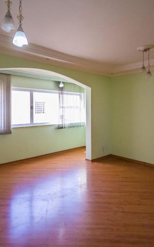 Apartamento à venda com 85m², 2 quartos e 2 vagasSala