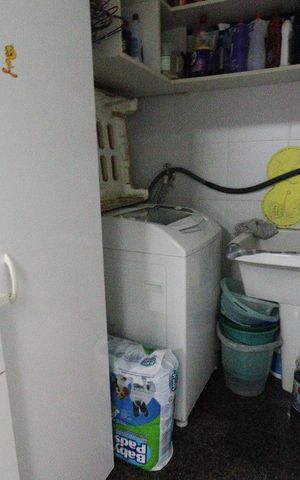 Casa à venda com 250m², 3 quartos e 3 vagasÁrea de Serviço