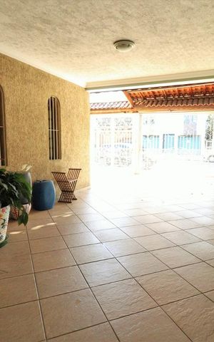 Casa à venda com 250m², 3 quartos e 3 vagasÁrea Externa