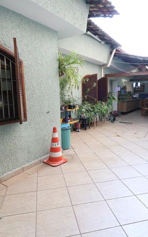 Casa à venda com 250m², 3 quartos e 3 vagasÁrea Externa