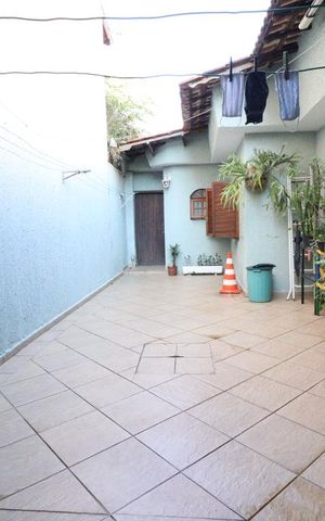 Casa à venda com 250m², 3 quartos e 3 vagasÁrea Externa