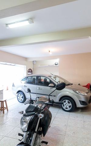 Casa para alugar com 385m², 3 quartos e 5 vagasGaragem coberta