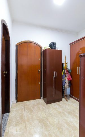 Casa para alugar com 385m², 3 quartos e 5 vagasCloset quarto 3 suíte