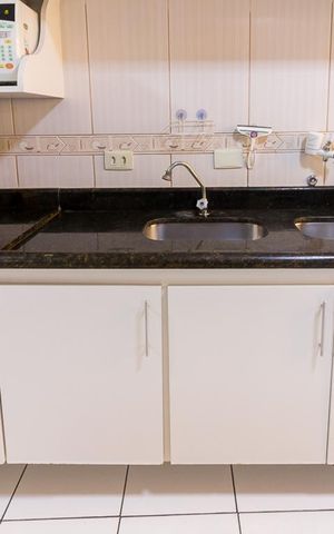 Casa para alugar com 385m², 3 quartos e 5 vagasCozinha - pia e gabinete
