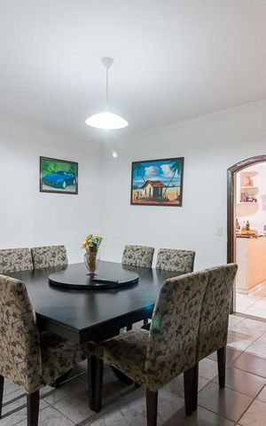 Casa para alugar com 385m², 3 quartos e 5 vagasCopa