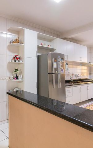 Casa para alugar com 385m², 3 quartos e 5 vagasCozinha
