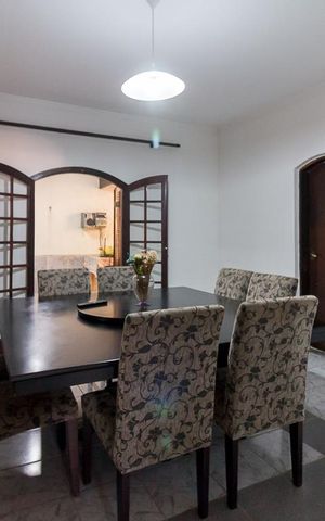 Casa para alugar com 385m², 3 quartos e 5 vagasCopa