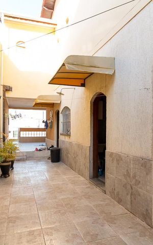 Casa para alugar com 385m², 3 quartos e 5 vagasCorredor lateral externo