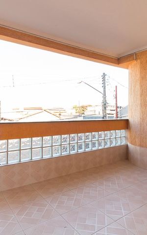 Casa para alugar com 385m², 3 quartos e 5 vagasTerraço