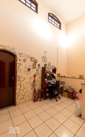 Casa para alugar com 385m², 3 quartos e 5 vagasAntessala - quartos