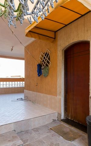 Casa para alugar com 385m², 3 quartos e 5 vagasCorredor lateral externo
