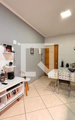 Apartamento à venda com 140m², 3 quartos e 1 vaga Apartamento à venda com 140m², 3 quartos e 1 vagaSala