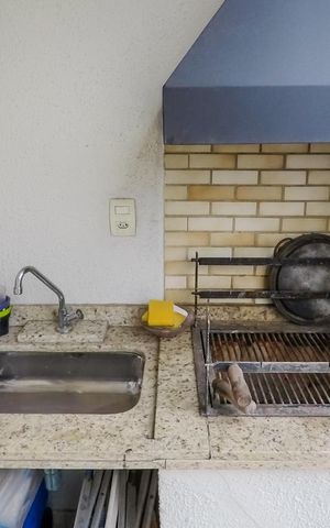 Apartamento à venda com 178m², 3 quartos e 3 vagasChurrasqueira