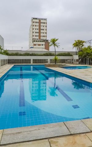 Apartamento à venda com 178m², 3 quartos e 3 vagasÁrea comum - Piscina