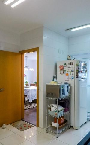 Apartamento à venda com 178m², 3 quartos e 3 vagasCozinha