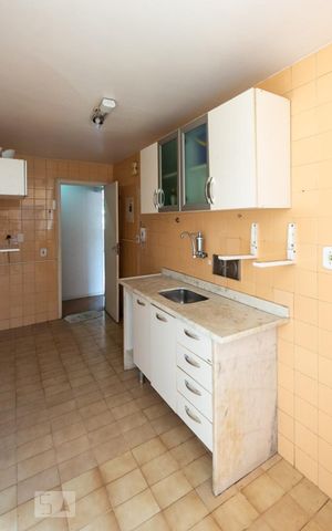Apartamento à venda com 53m², 1 quarto e 1 vagaCozinha e Área de Serviço