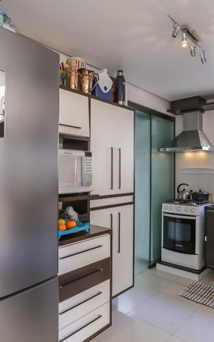 Apartamento à venda com 138m², 2 quartos e 2 vagas Apartamento à venda com 138m², 2 quartos e 2 vagasCozinha