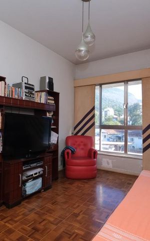 Apartamento à venda com 143m², 4 quartos e 2 vagasQuarto 2