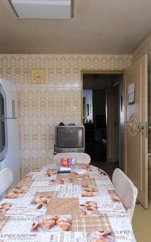 Apartamento à venda com 143m², 4 quartos e 2 vagasCozinha