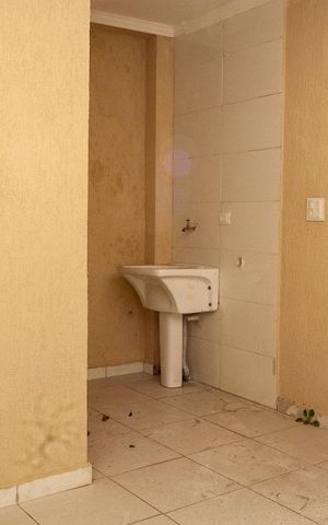 Casa à venda com 100m², 2 quartos e 1 vagaÁrea de Serviço