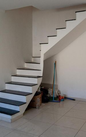 Casa à venda com 100m², 2 quartos e 1 vagaSala