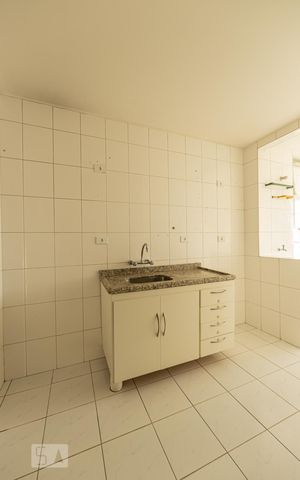 Apartamento à venda com 58m², 2 quartos e 2 vagas Apartamento à venda com 58m², 2 quartos e 2 vagasCozinha