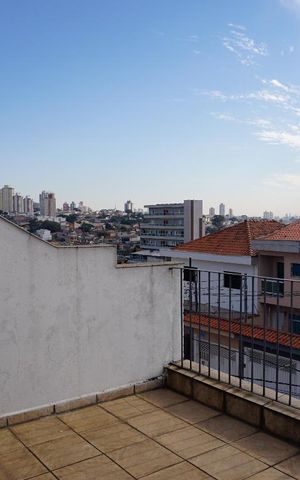 Casa à venda com 170m², 4 quartos e 2 vagasCasa 1 - Varanda da Suíte