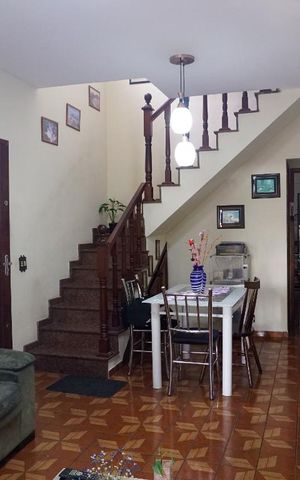 Casa à venda com 170m², 4 quartos e 2 vagasCasa 1 - Sala