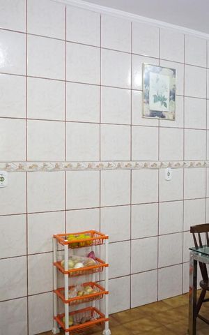 Casa à venda com 170m², 4 quartos e 2 vagasCasa 1 - Cozinha
