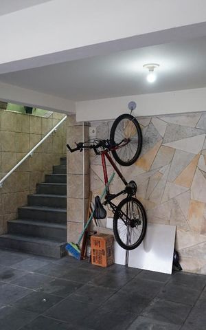 Casa à venda com 170m², 4 quartos e 2 vagasGaragem