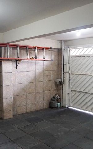 Casa à venda com 170m², 4 quartos e 2 vagasGaragem