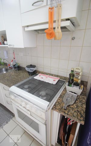 Apartamento à venda com 120m², 2 quartos e 2 vagasCozinha