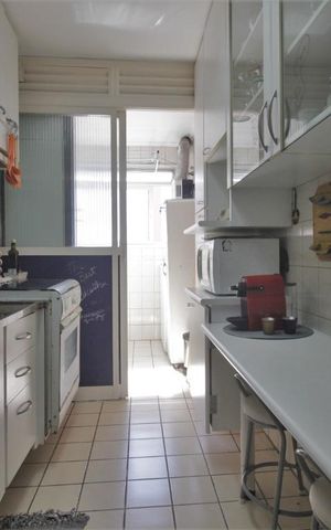 Apartamento à venda com 120m², 2 quartos e 2 vagasCozinha