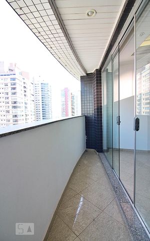 Apartamento à venda com 134m², 3 quartos e 3 vagasVaranda da Sala 