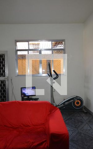 Casa à venda com 300m², 4 quartos e 2 vagasSala