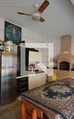 Casa à venda com 300m², 4 quartos e 2 vagasÁrea comum - Churrasqueira